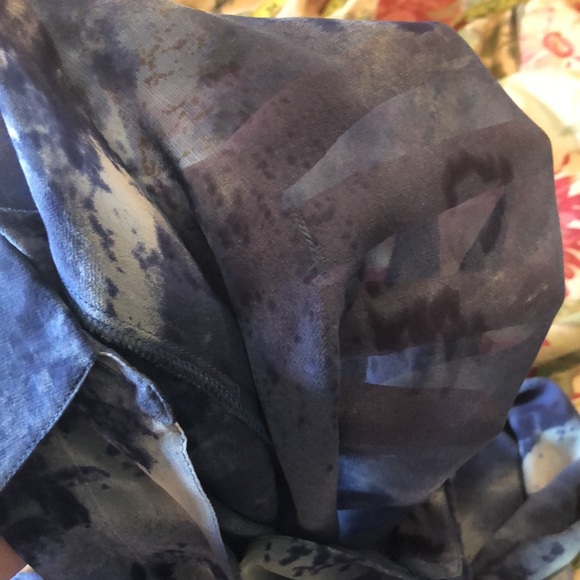 TESS size XL Cloudscape Button 100% Silk Button-front Ethereal Heavenly $109 NEW - Picture 9 of 12